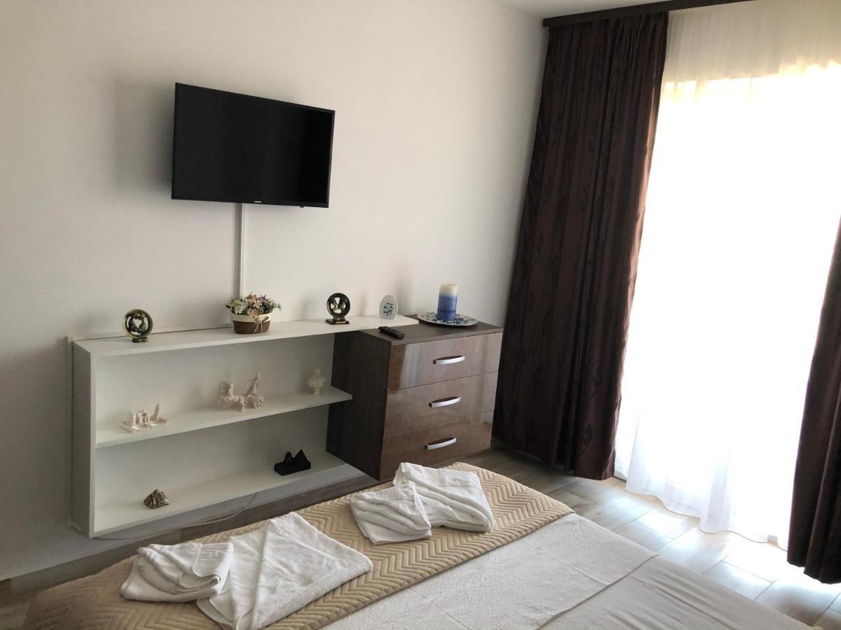 Lotus Northsea Apartment Mamaia Eksteriør bilde
